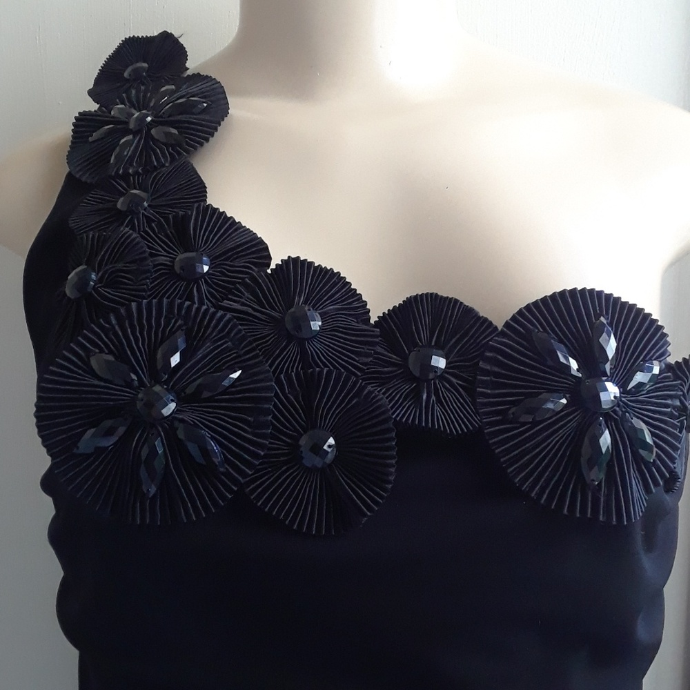 City Triangles  Dress - Picture 2 of 6